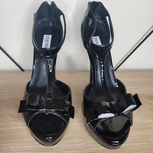 STEVE MADDEN . SIZE 9 . BLACK